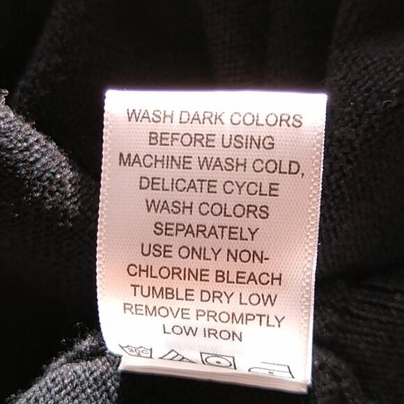 Jessica London Women's Size 26/28 black sweater with embroidery - Picture 9 of 9